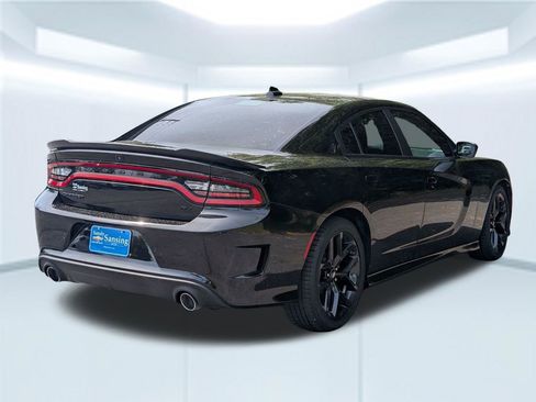 Used 2022 Dodge Charger R/T w/ Blacktop Package RWD image 6