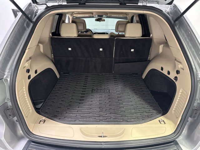 Used 2018 Jeep Grand Cherokee Laredo AWD/4WD image 25