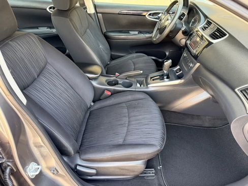 Used 2016 Nissan Sentra SV FWD image 22