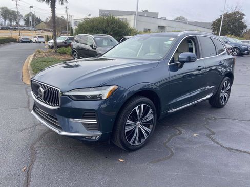Certified 2023 Volvo XC60 B5 Plus w/ Protection Package Premier image 3