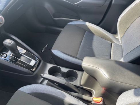Used 2025 Nissan Versa SV image 36