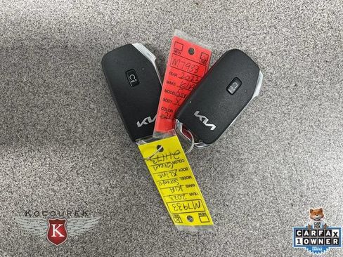 Used 2023 Kia Sorento S w/ Panoramic Sunroof Package AWD/4WD image 27