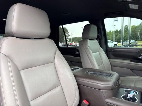 Used 2021 Chevrolet Tahoe Z71 AWD/4WD image 11
