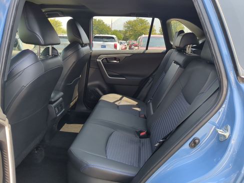 Used 2023 Toyota RAV4 XSE AWD/4WD image 29
