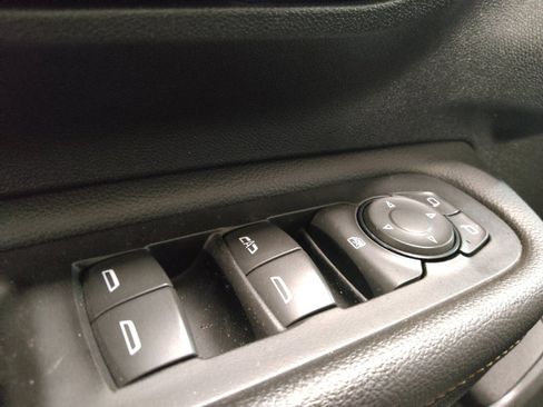 Used 2018 GMC Terrain SLE w/ Driver Convenience Package FWD image 27