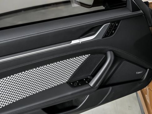 Used 2025 Porsche 911 Turbo S AWD/4WD image 20