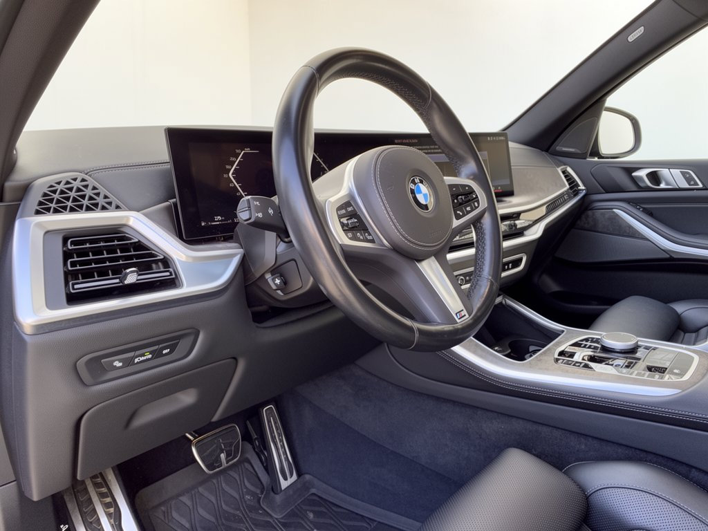 Used 2024 BMW X5 xDrive40i AWD/4WD image 4