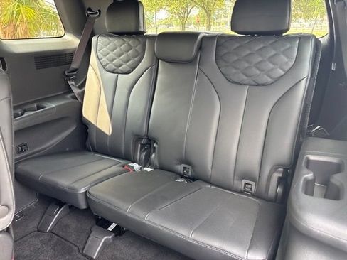 Used 2021 Hyundai Palisade Calligraphy FWD image 7