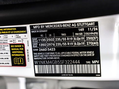 Certified 2025 Mercedes-Benz GLC 300 image 26