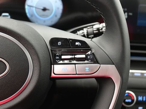 New 2026 Hyundai Elantra Limited image 12