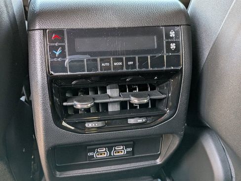 New 2026 Jeep Grand Cherokee L Laredo image 16