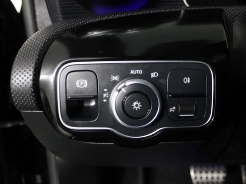 Used 2020 Mercedes-Benz CLA 35 AMG 4MATIC image 24