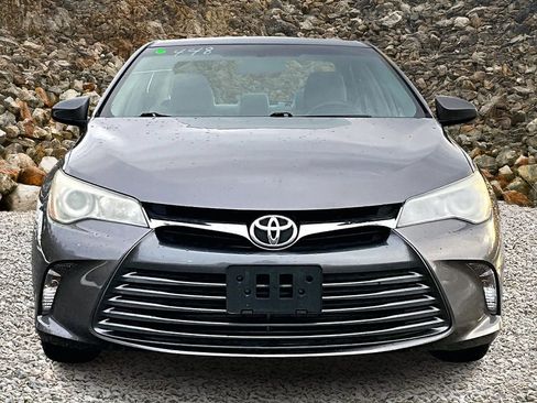 Used 2015 Toyota Camry LE image 3