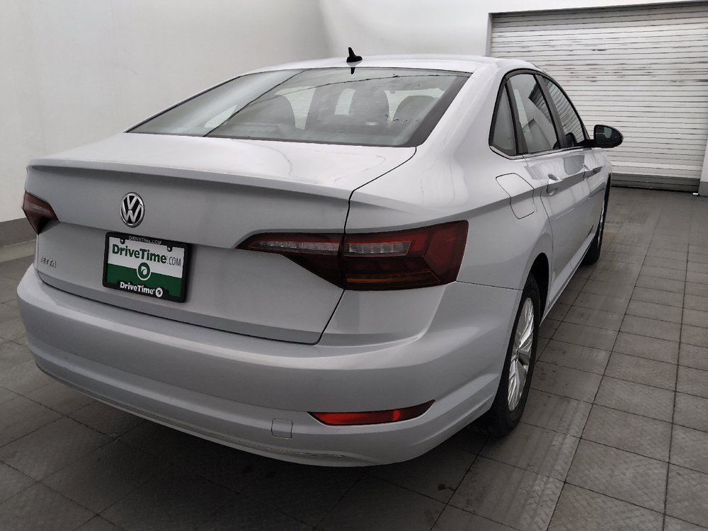 Used 2019 Volkswagen Jetta R-Line FWD image 9