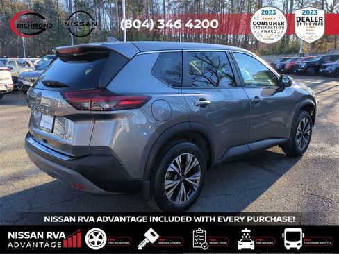 Used 2023 Nissan Rogue SV image 5