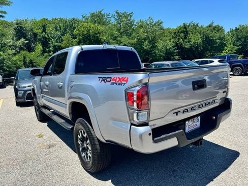 Used 2020 Toyota Tacoma TRD Sport w/ Technology Package AWD/4WD image 9