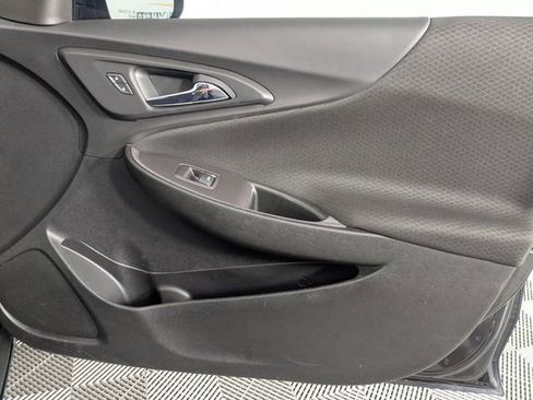 Used 2022 Chevrolet Malibu LS FWD image 33