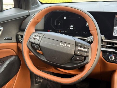 New 2026 Kia Sportage X-Line w/ X-Line Technology Package image 8