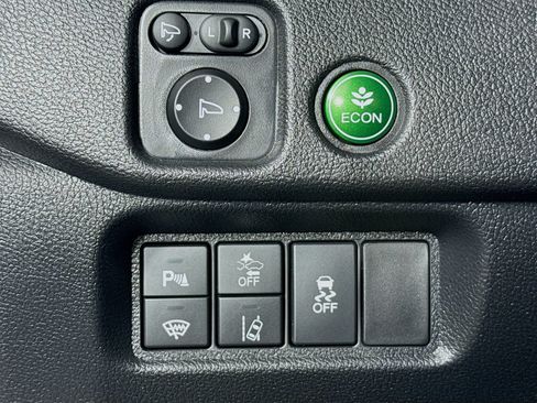 Certified 2024 Honda Passport Black Edition image 11