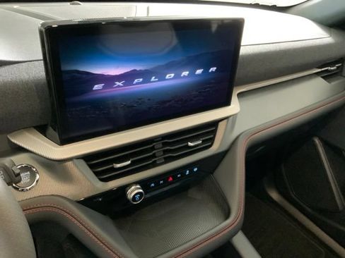 New 2026 Ford Explorer ST-Line AWD/4WD image 19