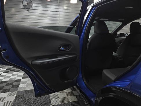 Used 2022 Honda HR-V Sport image 29
