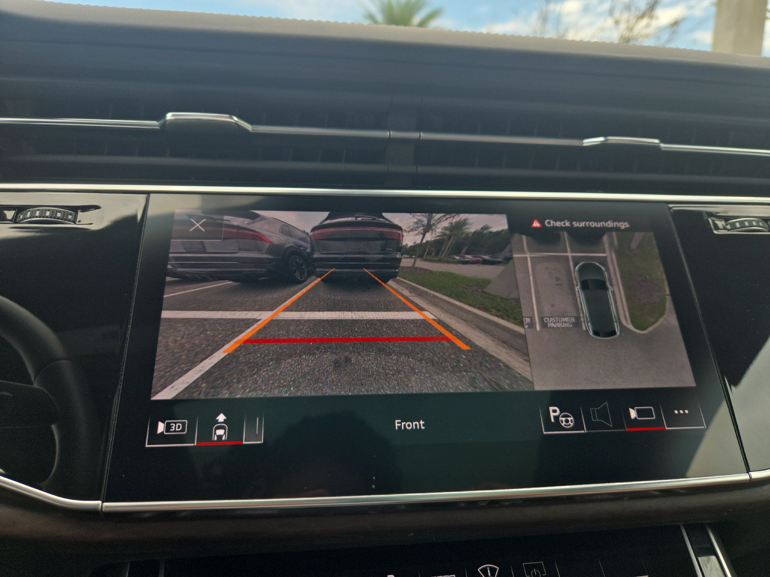 Certified 2025 Audi Q8 Prestige AWD/4WD image 10