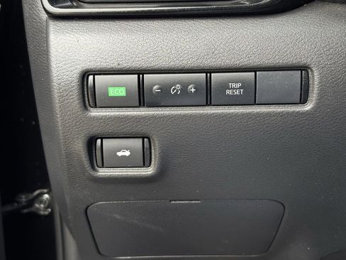 Used 2022 Nissan Sentra SR image 24