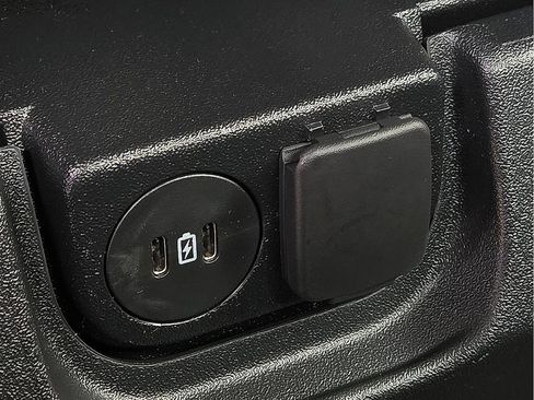 Used 2025 Ford F350 XLT image 9