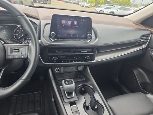 Used 2023 Nissan Rogue SV w/ SV Premium B Package AWD/4WD image 23