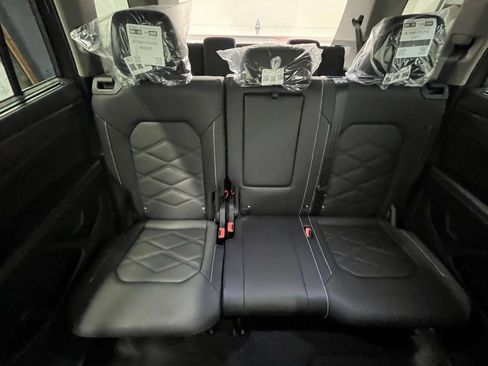 New 2026 Volkswagen Atlas SE image 26