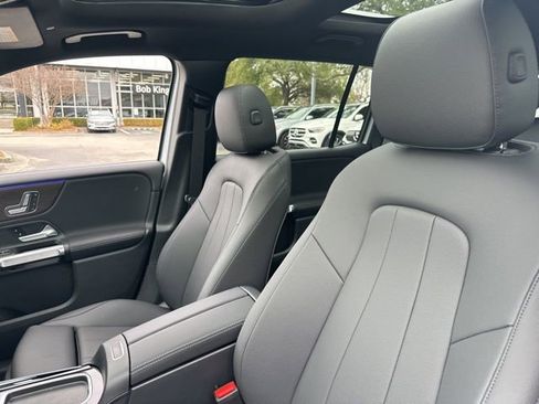 New 2026 Mercedes-Benz GLB 250 image 13