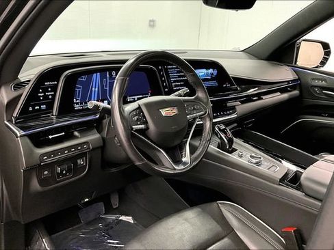 Used 2021 Cadillac Escalade Sport w/ Driver Assist Tech Package AWD/4WD image 16