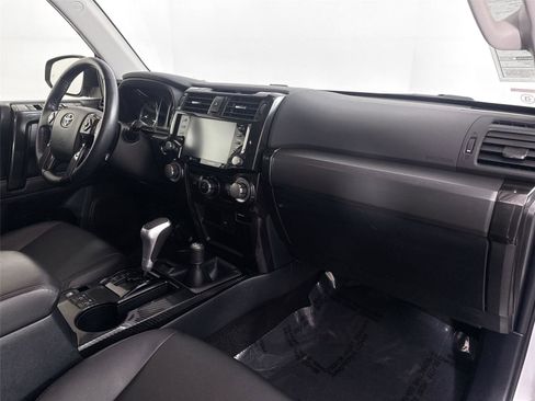 Certified 2024 Toyota 4Runner TRD Off-Road Premium image 42