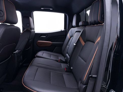 Used 2023 GMC Canyon AT4 w/ AT4 Premium Package AWD/4WD image 41