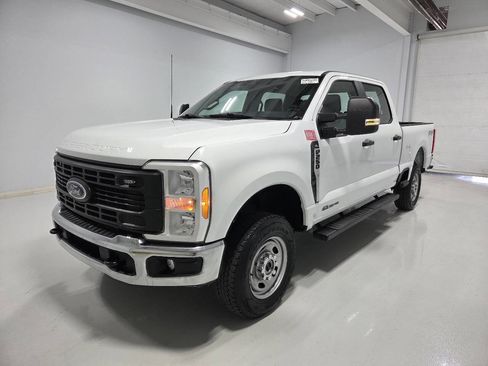 Used 2023 Ford F250 XL w/ FX4 Off-Road Package image 1
