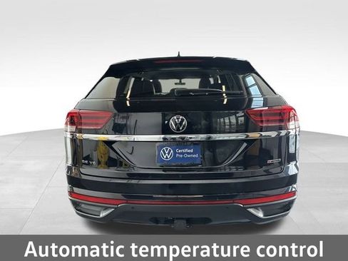Certified 2022 Volkswagen Atlas Cross Sport SE image 8
