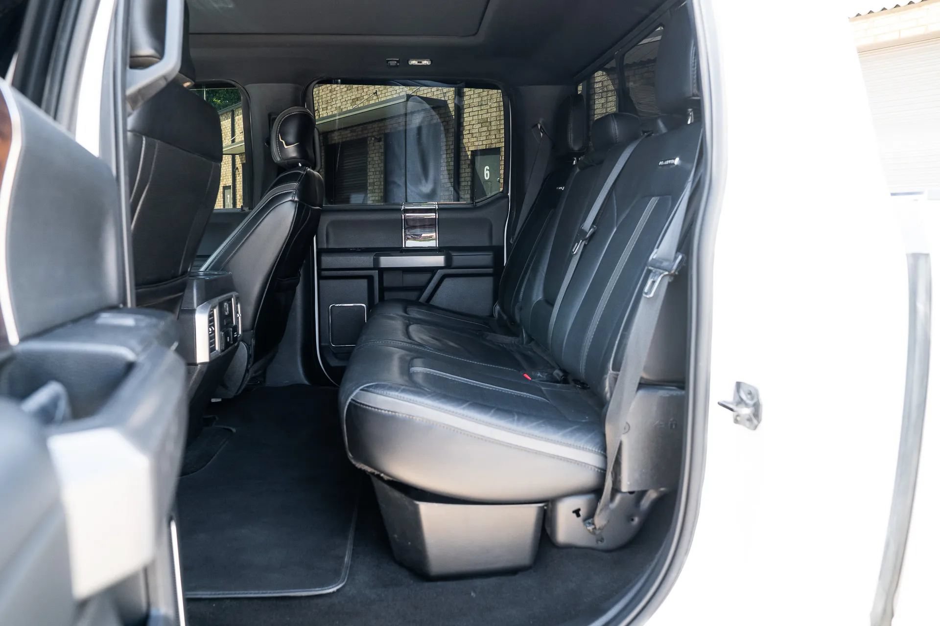 Used 2017 Ford F250 Platinum w/ Platinum Ultimate Package AWD/4WD image 27