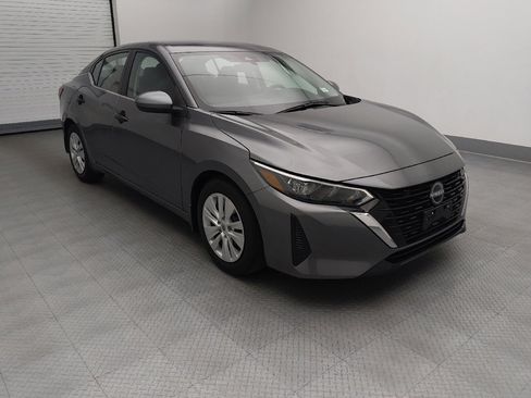 Used 2025 Nissan Sentra S FWD image 13