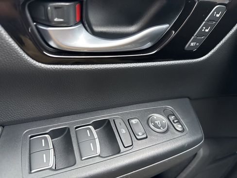 Used 2024 Honda CR-V EX-L image 19