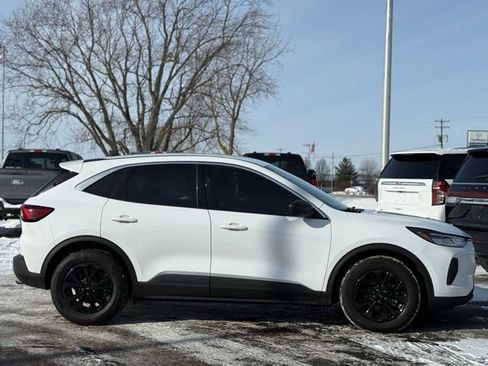 Certified 2023 Ford Escape Active image 32