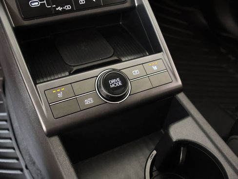 Used 2026 Hyundai Kona SEL Premium FWD image 7
