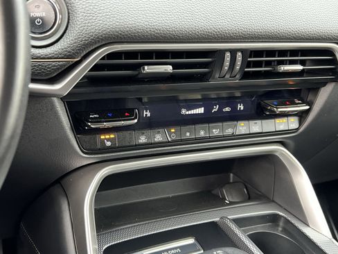 Used 2025 MAZDA CX-90 Plug-In Hybrid w/ Preferred image 19