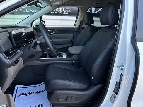 New 2026 Kia Carnival EX FWD image 10