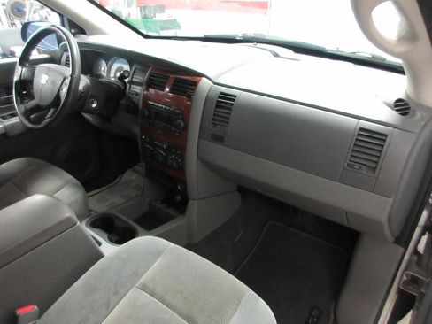 Used 2005 Dodge Durango SLT AWD/4WD image 14