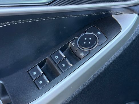 Used 2020 Ford Explorer XLT w/ Equipment Group 202A RWD image 14