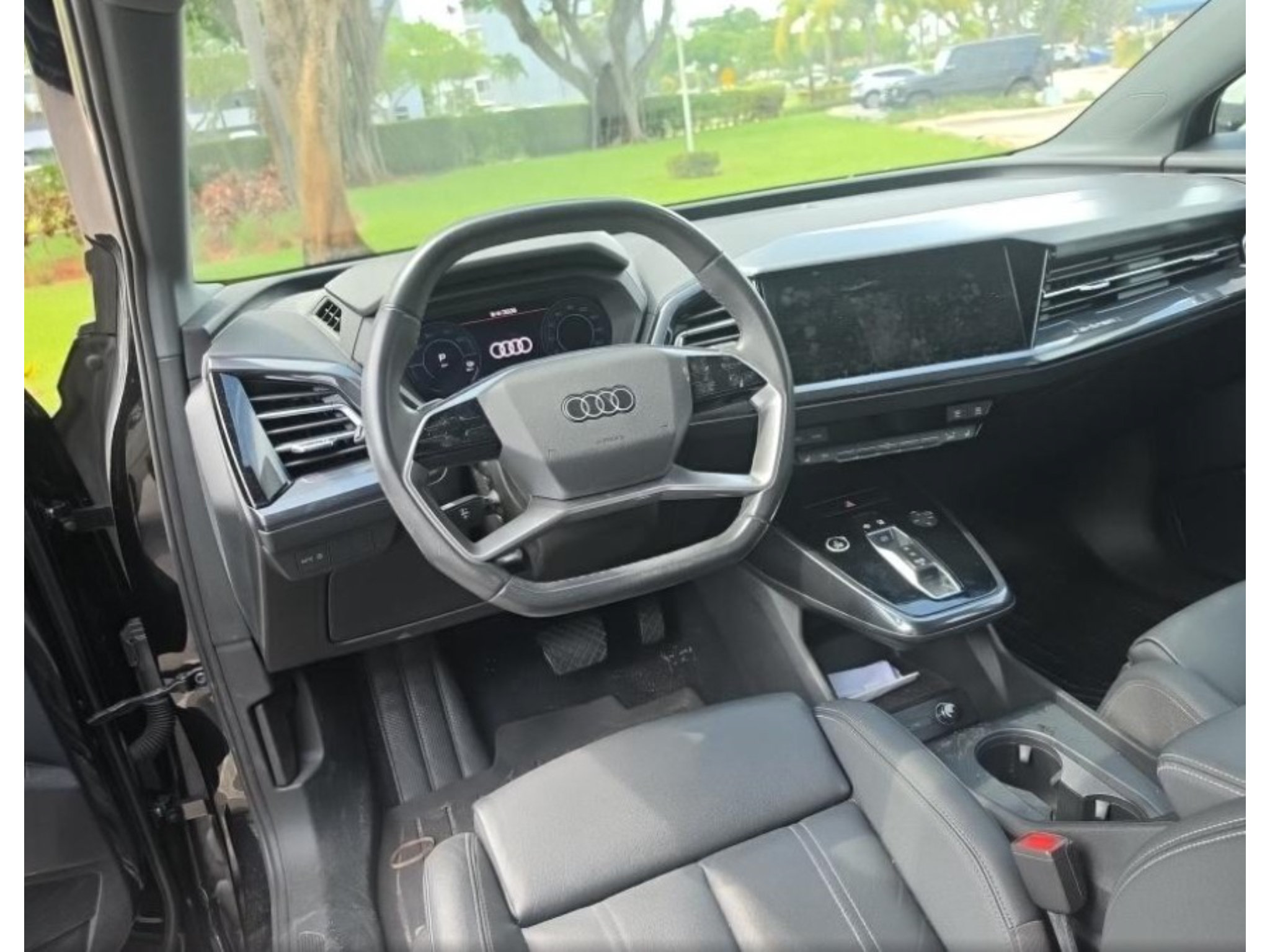 Used 2023 Audi Q4 e-tron Premium w/ Convenience Package AWD/4WD image 5