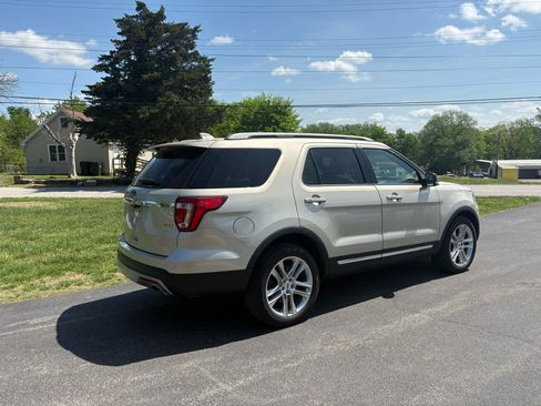 Used 2017 Ford Explorer XLT w/ Equipment Group 202A image 29