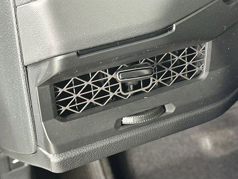Certified 2025 Honda Accord LX image 20