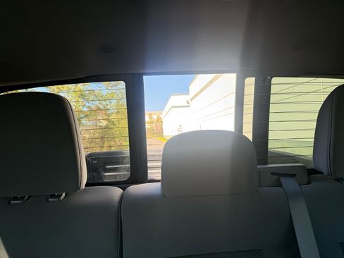 Used 2012 Ford F150 XLT w/ XLT Chrome Pkg image 62