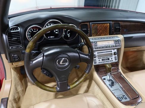 Used 2006 Lexus SC 430 Convertible RWD image 20